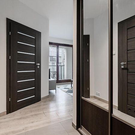 P&O Serviced Apartments Siedmiogrodzka III Варшава Екстериор снимка