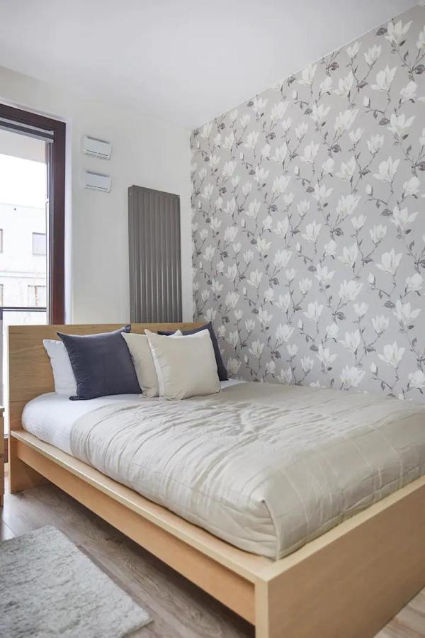 P&O Serviced Apartments Siedmiogrodzka III Варшава Екстериор снимка