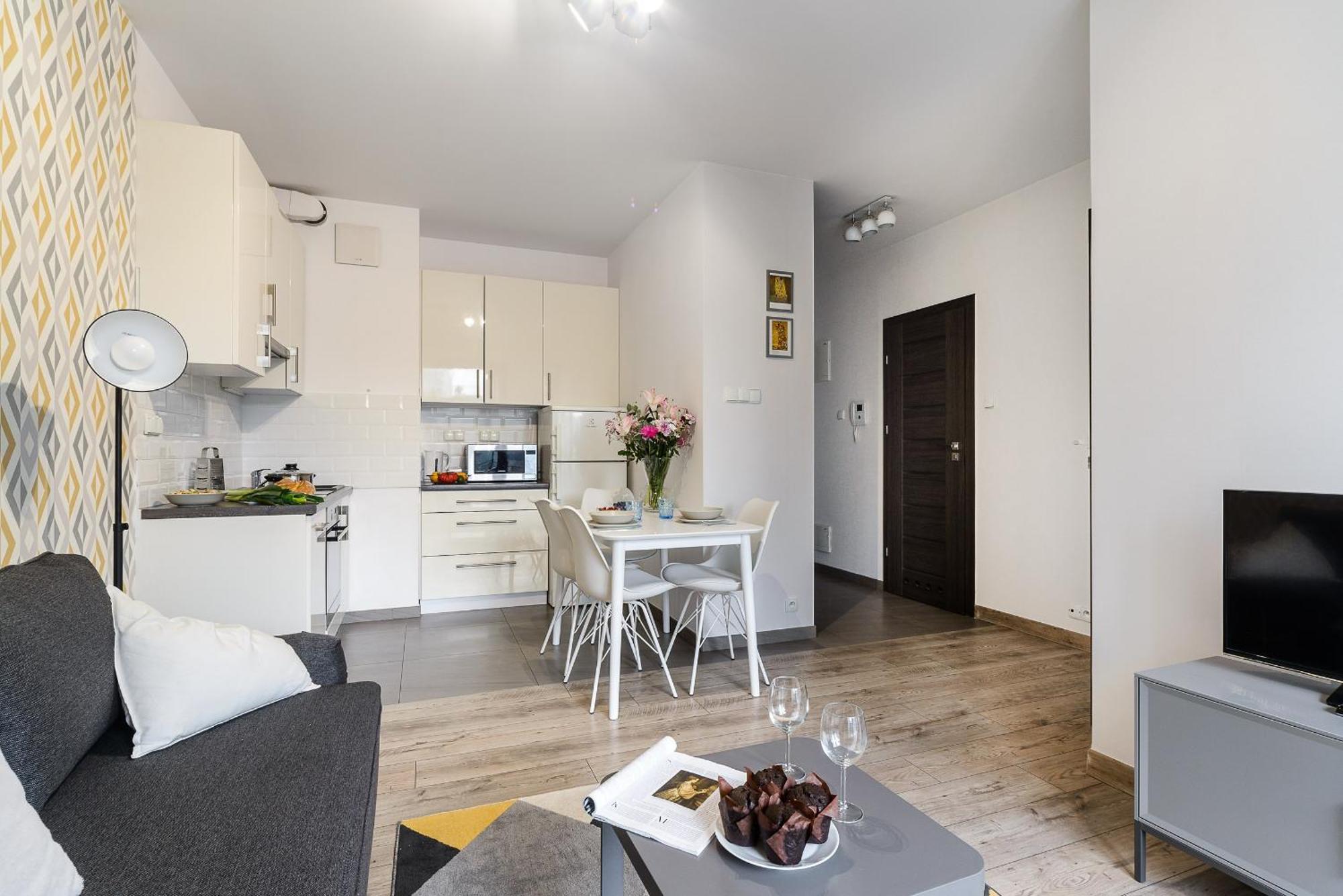 P&O Serviced Apartments Siedmiogrodzka III Варшава Екстериор снимка